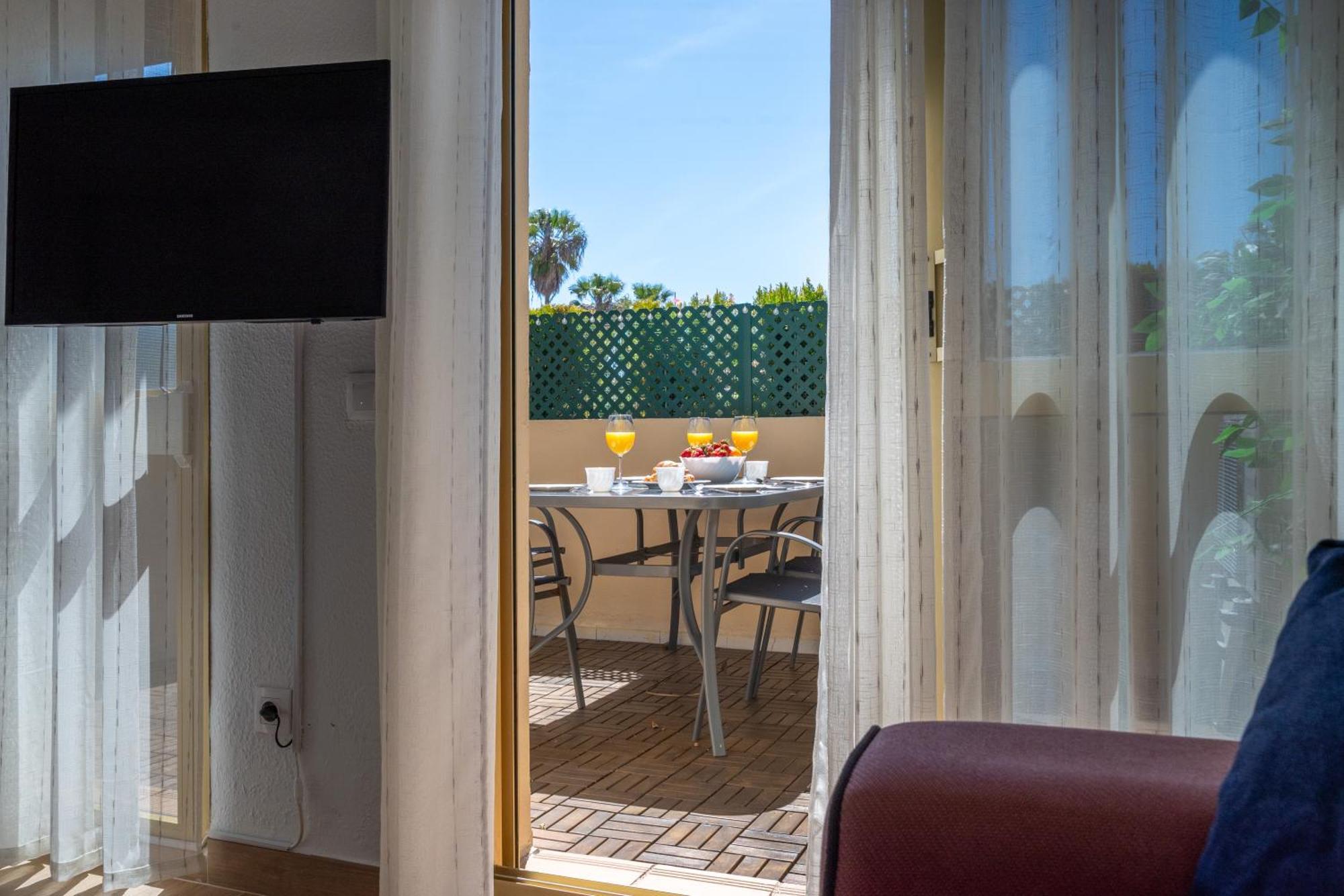 Oleholidays 1106 Romana Playa Primera Linea Playa Марбеля Екстериор снимка